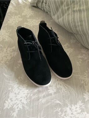 Men’s Ugg shoes